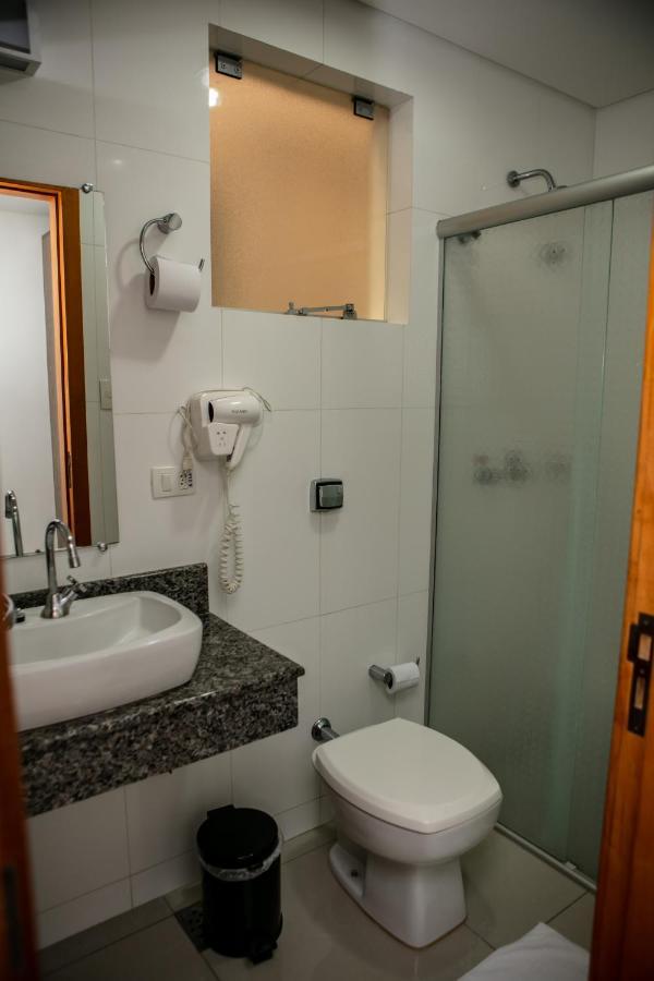 Sarandi  San Lucas Hotel מראה חיצוני תמונה