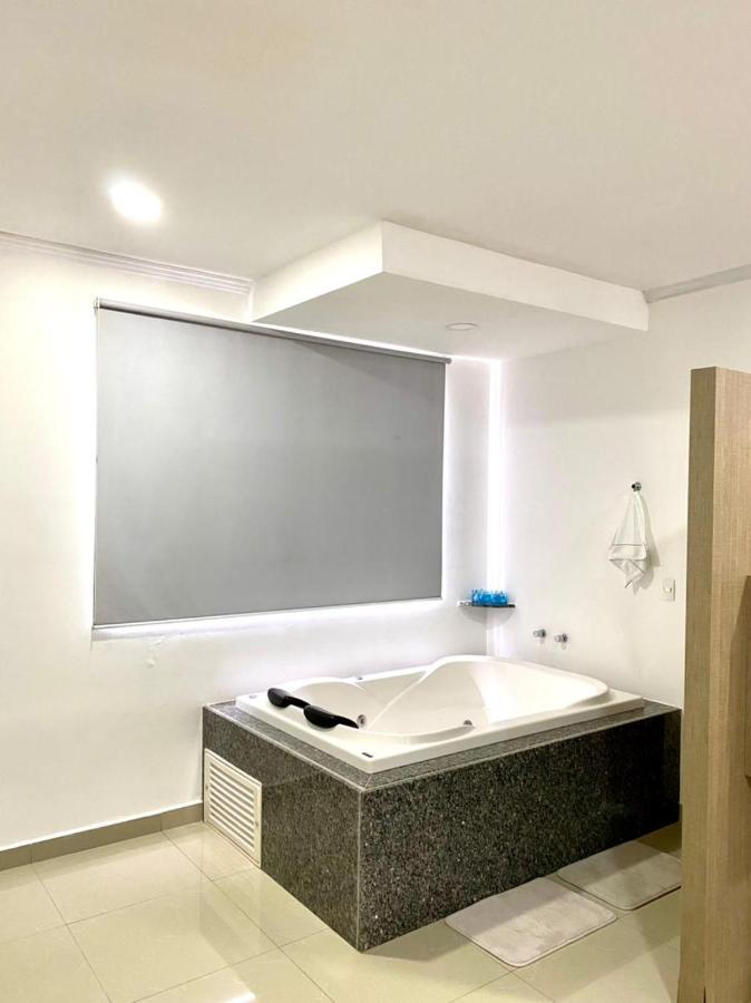Sarandi  San Lucas Hotel מראה חיצוני תמונה