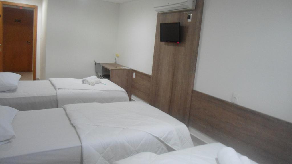 Sarandi  San Lucas Hotel חדר תמונה